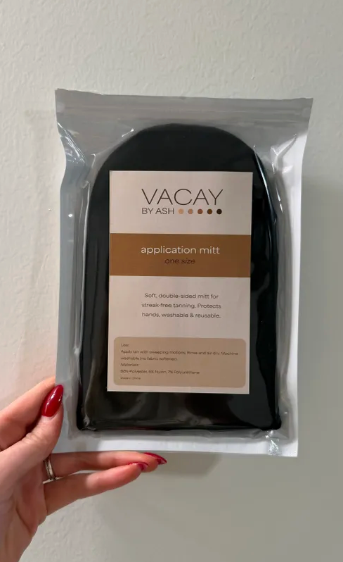 Vacay By Ash Application Mitt